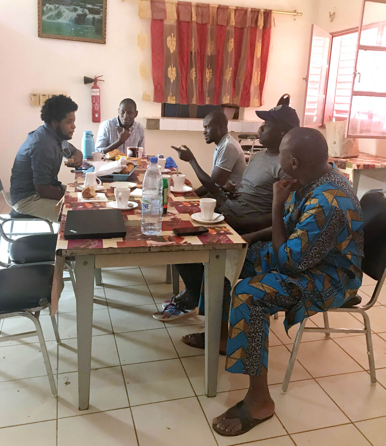 Senegalese crew searches for Omar (copy)